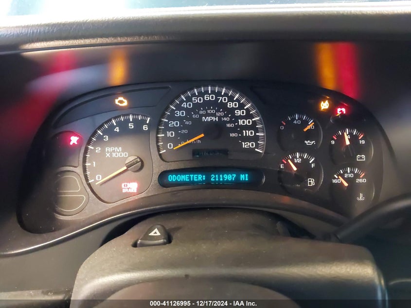 2005 Chevrolet Tahoe Ls VIN: 1GNEK13T65J211319 Lot: 41126995