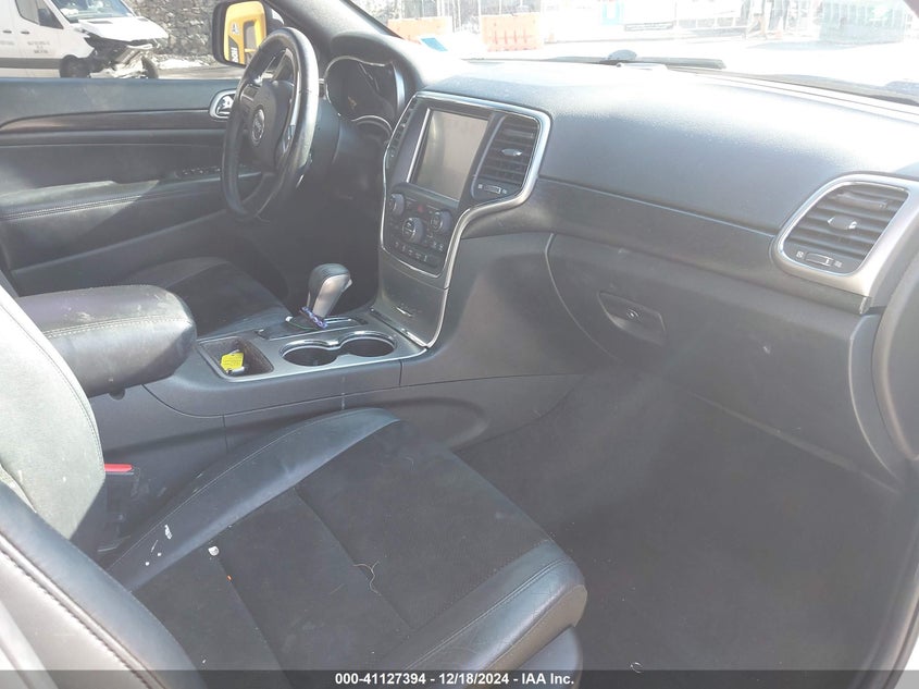 VIN 1C4RJFAG2HC910925 2017 JEEP GRAND CHEROKEE ALTITUDE 4X4