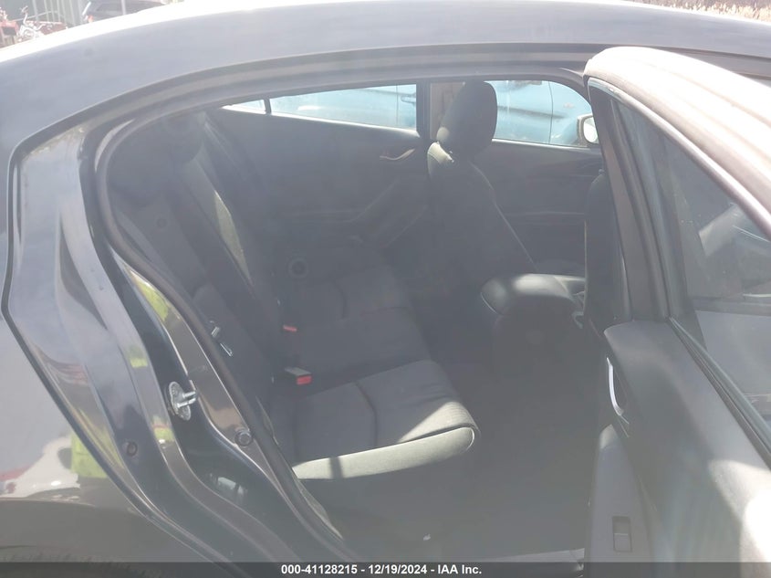 2014 MAZDA MAZDA3 I SPORT - JM1BM1U72E1168251