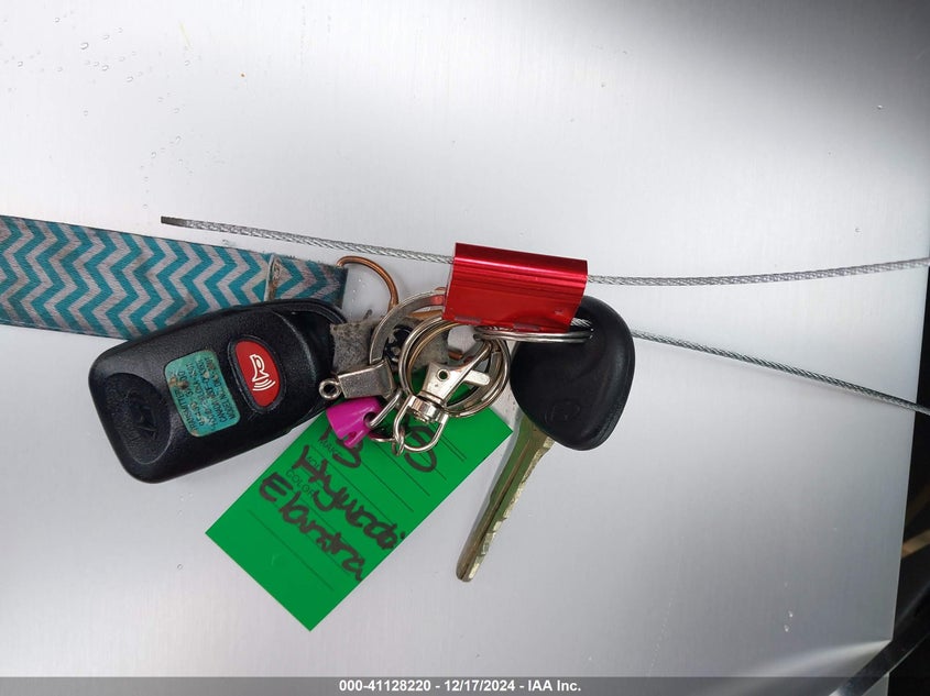 2013 HYUNDAI ELANTRA VIN: KMHDH4AE0DU851916