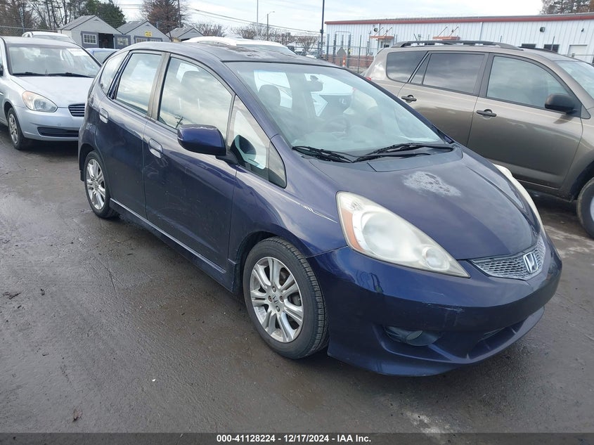 2009 HONDA FIT VIN: JHMGE88489S004612