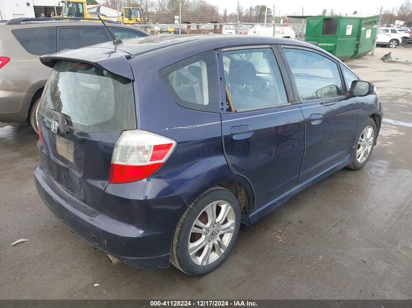 2009 HONDA FIT VIN: JHMGE88489S004612
