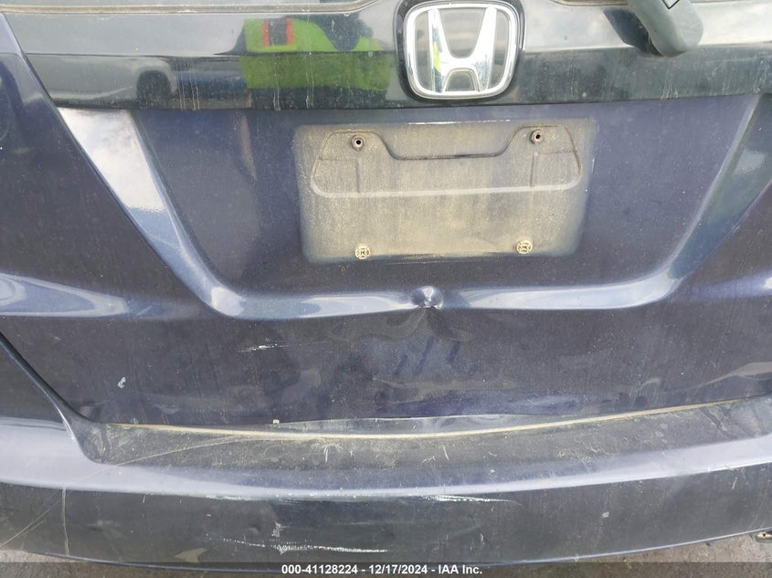 2009 HONDA FIT VIN: JHMGE88489S004612