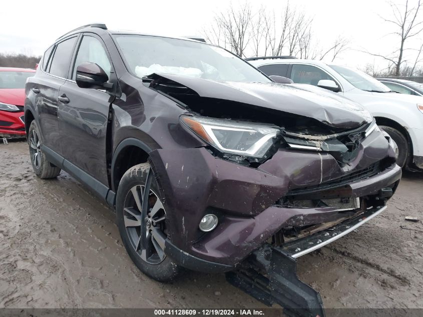 VIN 2T3RFREV2GW439561 2016 Toyota RAV4, Xle no.1