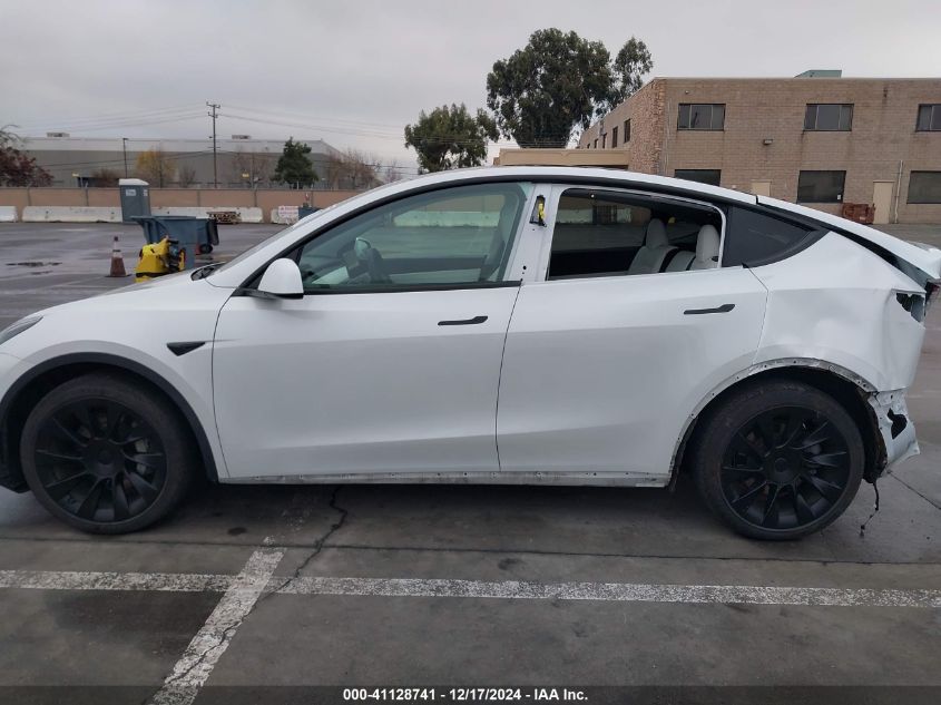 2021 TESLA MODEL Y LONG RANGE DUAL MOTOR ALL-WHEEL DRIVE - 5YJYGDEE2MF095744