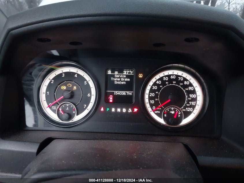 2019 RAM 1500 CLASSIC VIN: 1C6RR7GGXKS582518