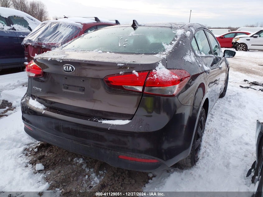 2018 KIA FORTE LX - 3KPFK4A76JE227399