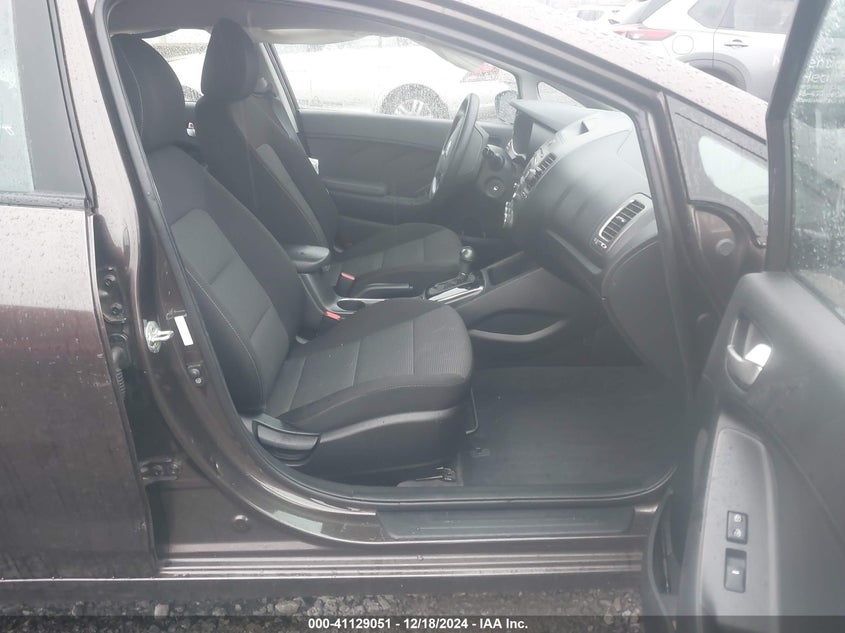 2018 KIA FORTE LX - 3KPFK4A76JE227399