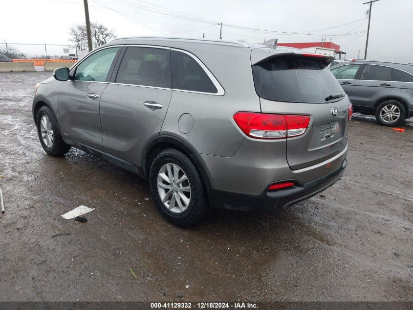 VIN 5XYPGDA36HG318530 2017 KIA Sorento, 2.4L Lx no.3