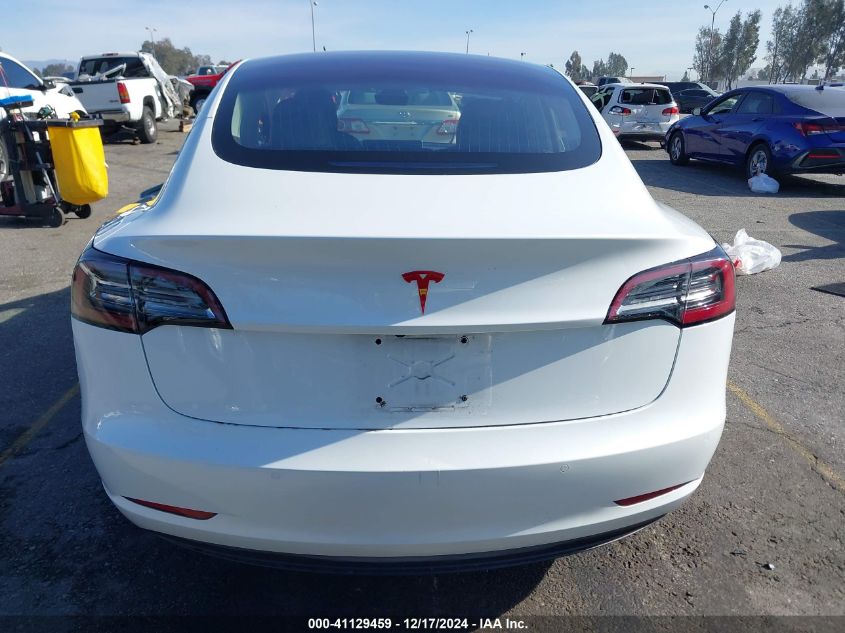 2018 Tesla Model 3 Long Range/Mid Range VIN: 5YJ3E1EA0JF008351 Lot: 41129459