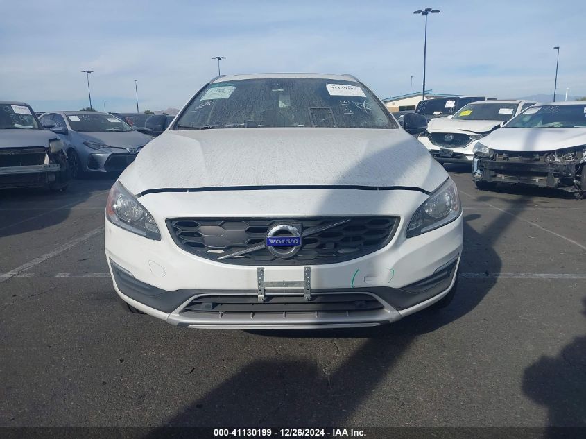 VIN YV440MWK6J2050096 2018 Volvo V60, Cross Country T5 no.13