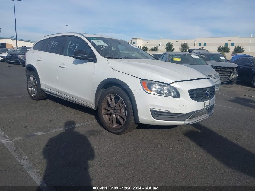 VIN YV440MWK6J2050096 2018 Volvo V60, Cross Country T5 no.1