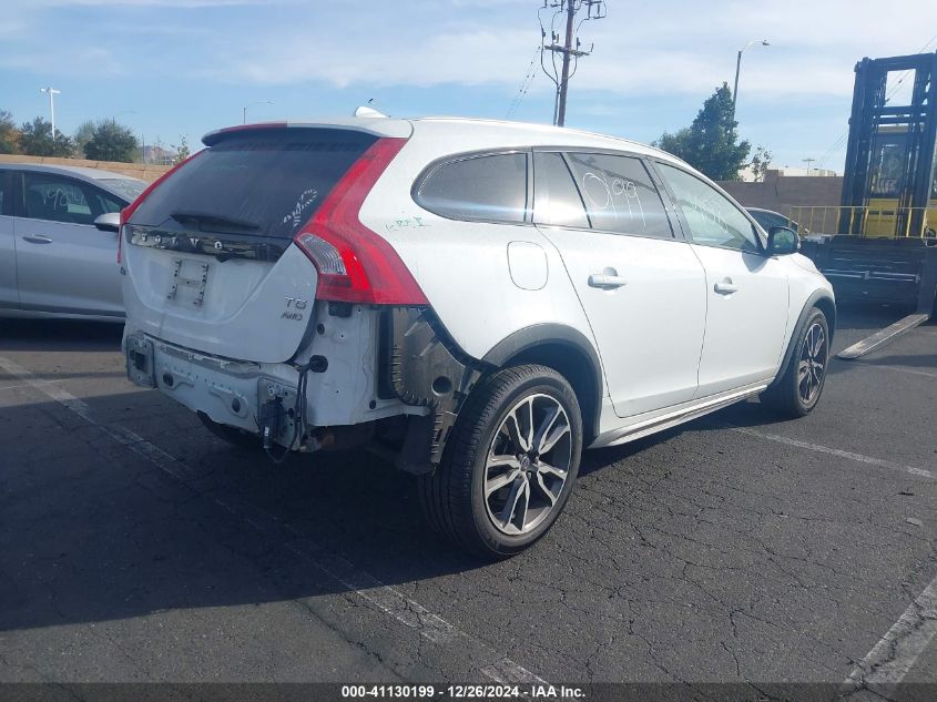 VIN YV440MWK6J2050096 2018 Volvo V60, Cross Country T5 no.4