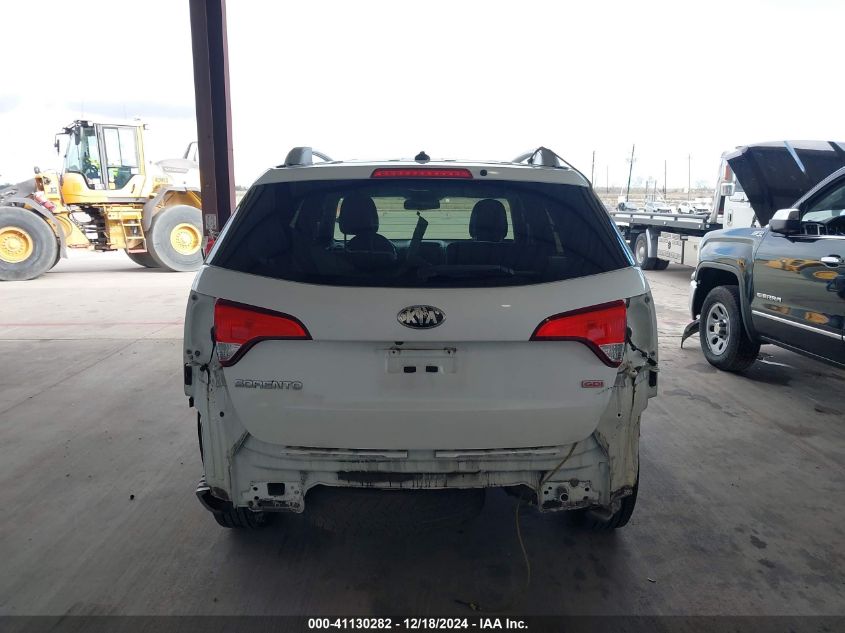 VIN 5XYKT4A67FG562183 2015 KIA Sorento, LX no.16