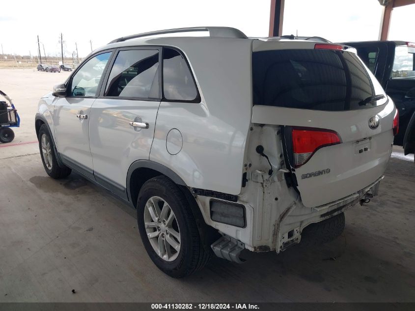 VIN 5XYKT4A67FG562183 2015 KIA Sorento, LX no.3