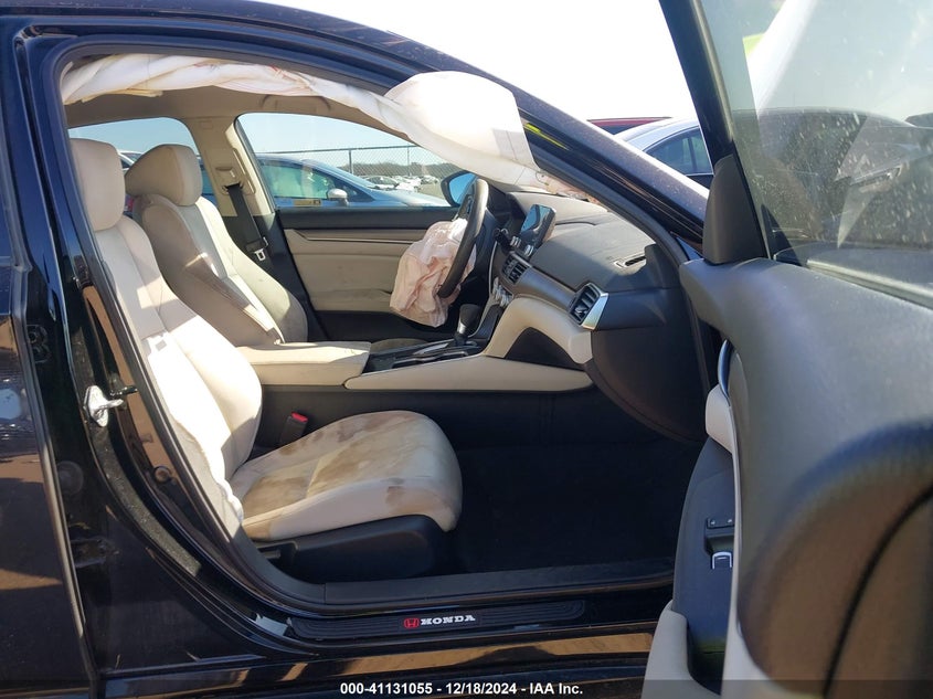 2018 HONDA ACCORD VIN: 1HGCV1F12JA095761