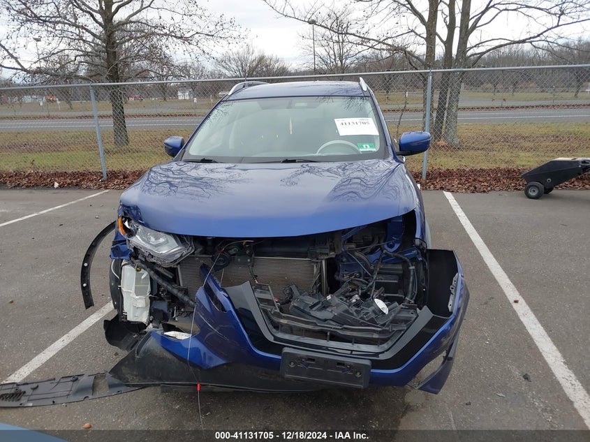 2018 NISSAN ROGUE SV - KNMAT2MV6JP606456