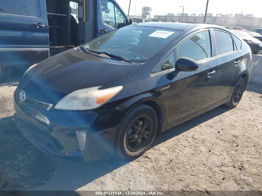 VIN JTDKN3DU2D5619037 2013 Toyota Prius, Three Se no.2