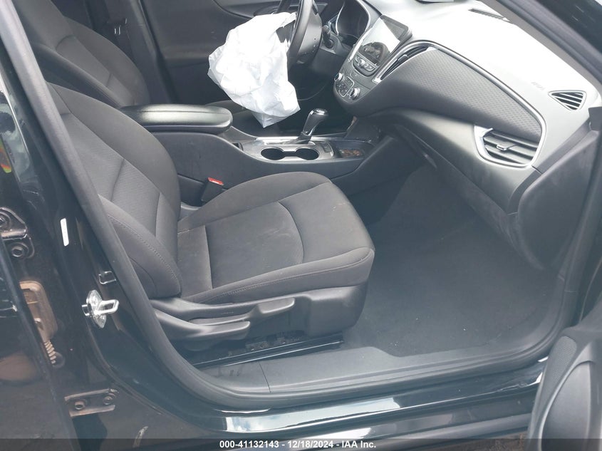 2020 CHEVROLET MALIBU VIN: 1G1ZD5ST1LF061383