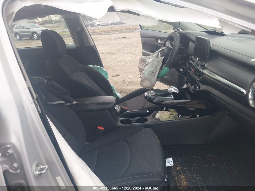 2019 KIA FORTE VIN: 3KPF34AD2KE026426