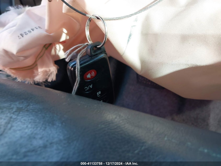 2013 TOYOTA PRIUS PLUG-IN VIN: JTDKN3DP3D3031881