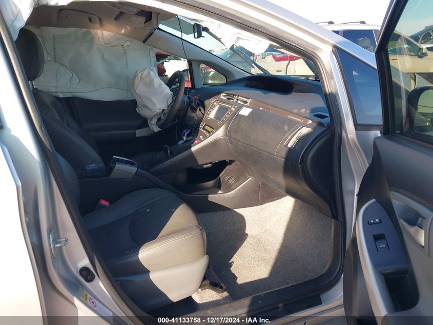 2013 TOYOTA PRIUS PLUG-IN VIN: JTDKN3DP3D3031881