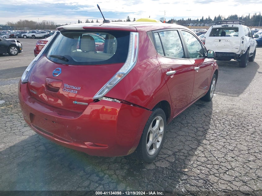 2011 NISSAN LEAF VIN: JN1AZ0CPXBT003706