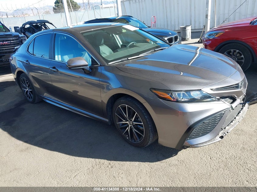2021 TOYOTA CAMRY  (VIN: 4T1G11AKXMU517799)