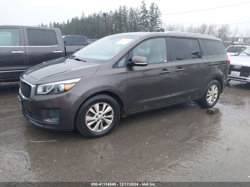 VIN KNDMB5C16F6063459 2015 KIA SEDONA no.2