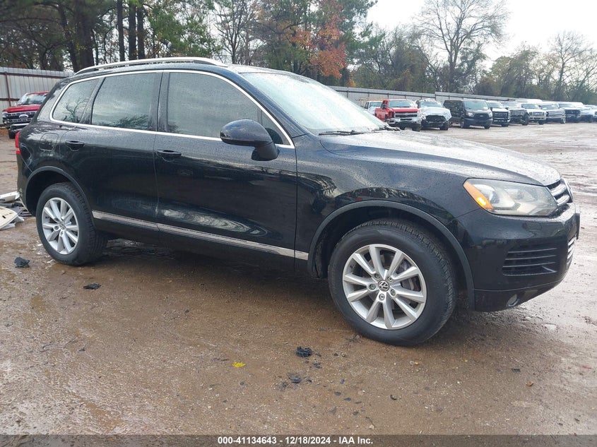 2014 VOLKSWAGEN TOUAREG 3.6L SPORT - WVGEF9BP9ED011612