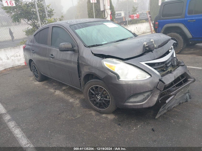 2015 Nissan Versa