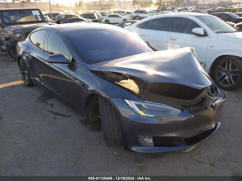 VIN 5YJSA1E27JF295686 2018 TESLA MODEL S no.1