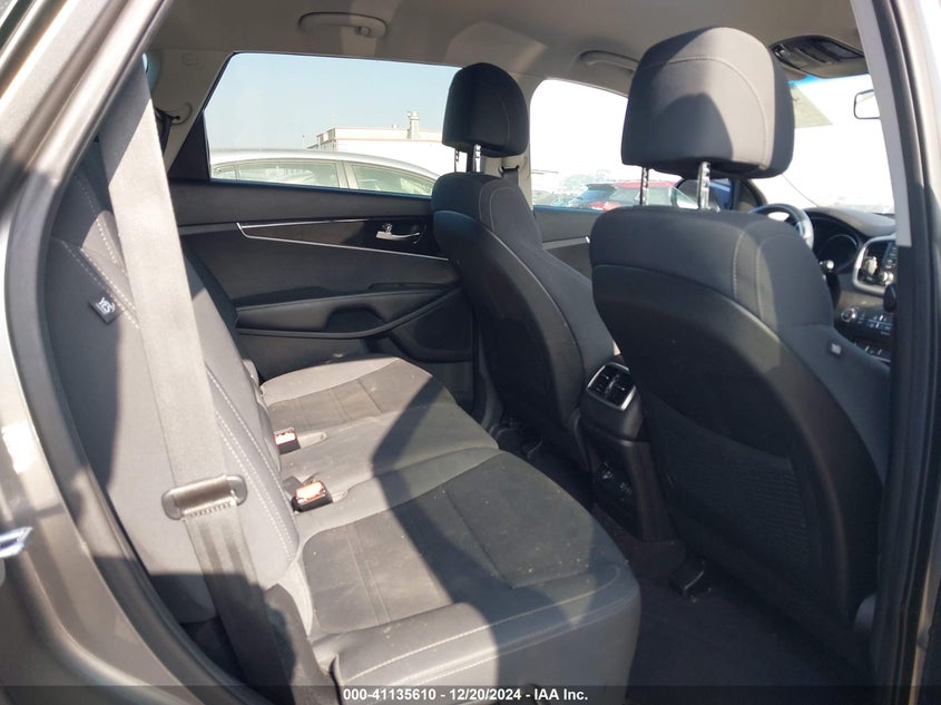 2017 Kia Sorento 2.4L Lx VIN: 5XYPG4A38HG206473 Lot: 41135610