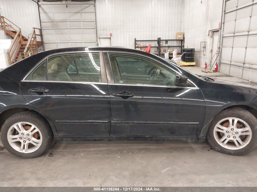 2007 HONDA ACCORD VIN: 1HGCM56887A041025