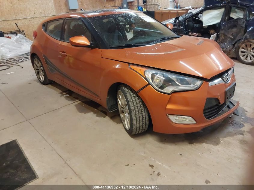 VIN KMHTC6AD4DU165312 2013 Hyundai Veloster, Base W... no.1