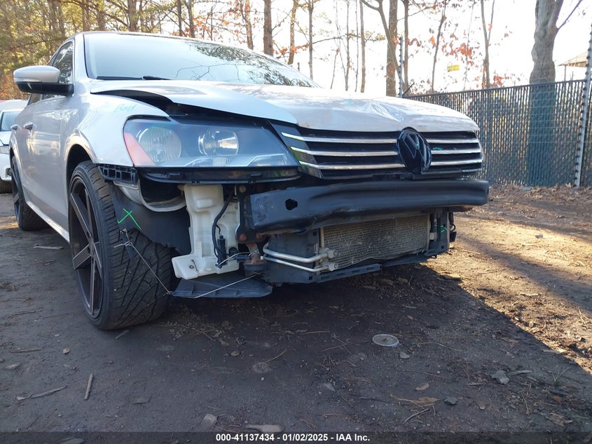 2014 VOLKSWAGEN PASSAT VIN: 1VWBT7A38EC038418