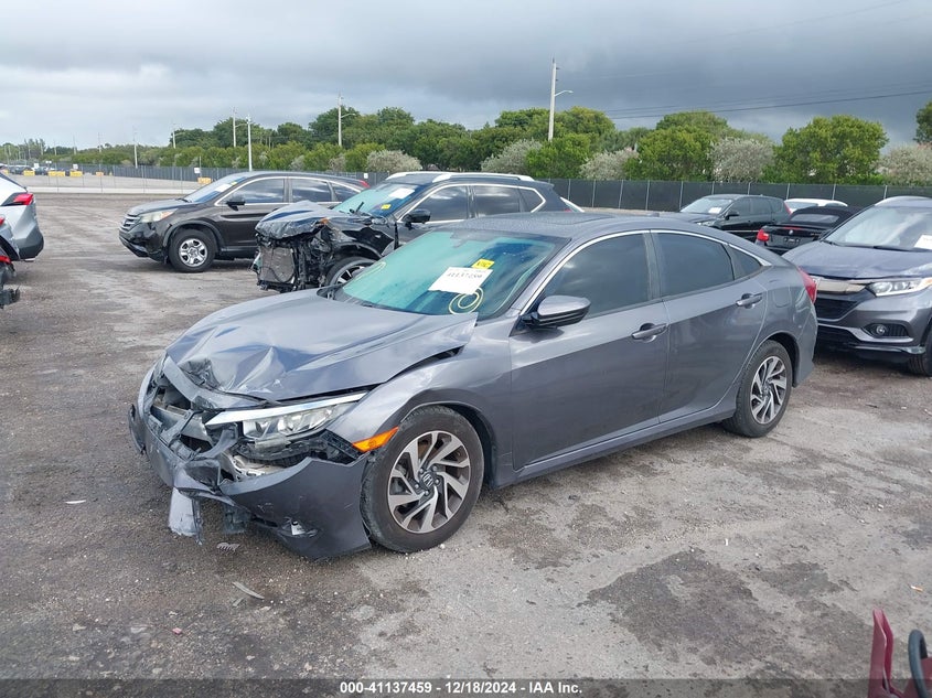 VIN 2HGFC2F7XJH595682 2018 HONDA CIVIC EX
