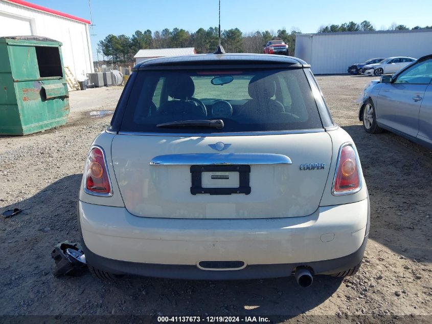 2008 Mini Cooper VIN: WMWMF33518TT63536 Lot: 41137673