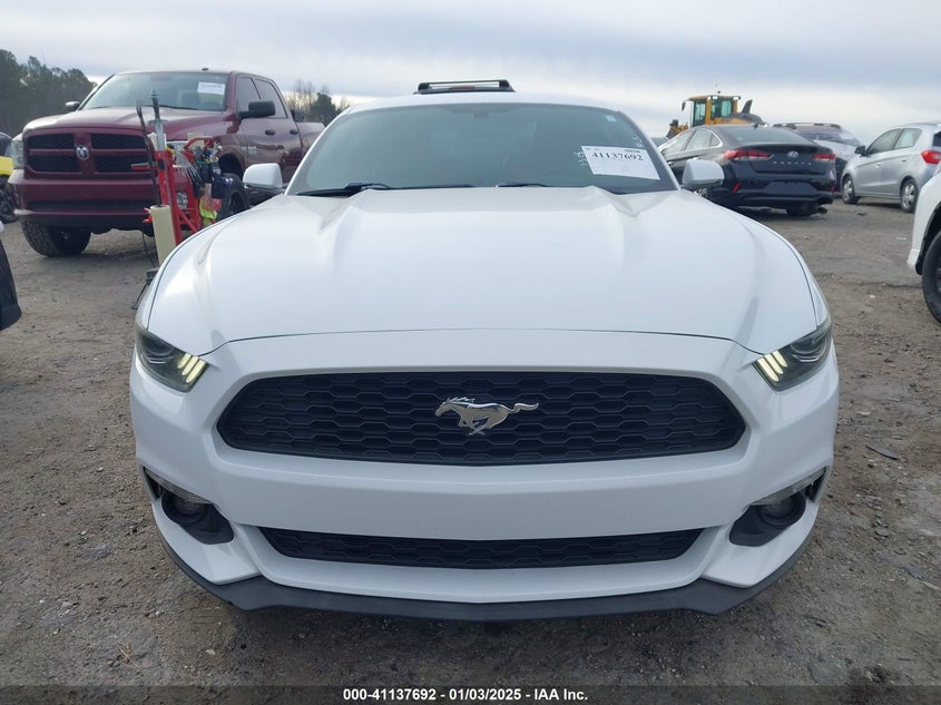 FORD MUSTANG - zdjęcie 13