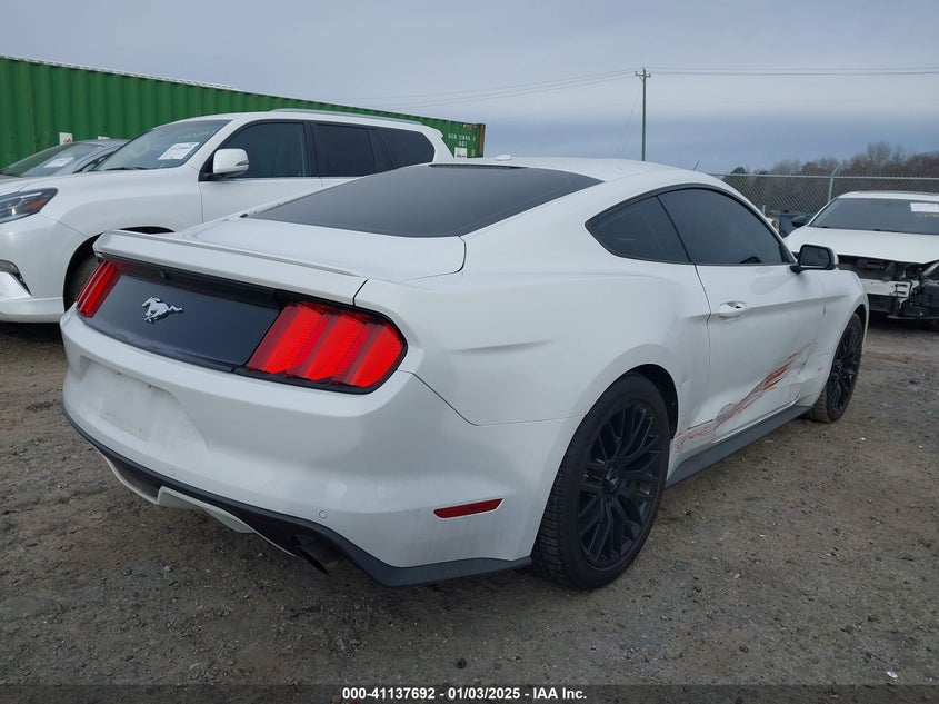 FORD MUSTANG - zdjęcie 4