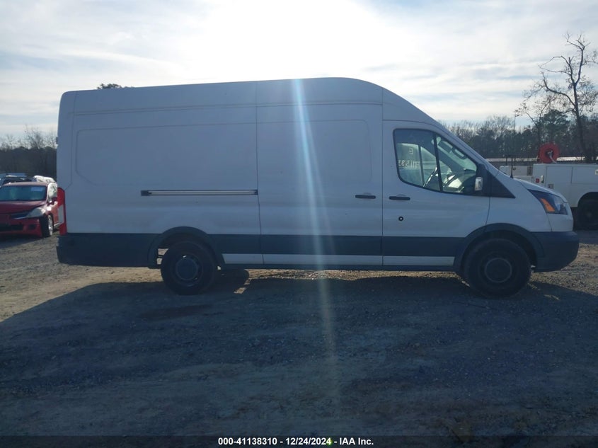 VIN 1FTBW3XMXJKA31067 2018 FORD TRANSIT-350
