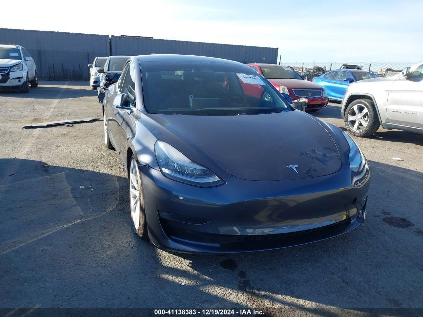 2019 Tesla Model 3 Long Range/Performance VIN: 5YJ3E1EB3KF406552 Lot: 41138383