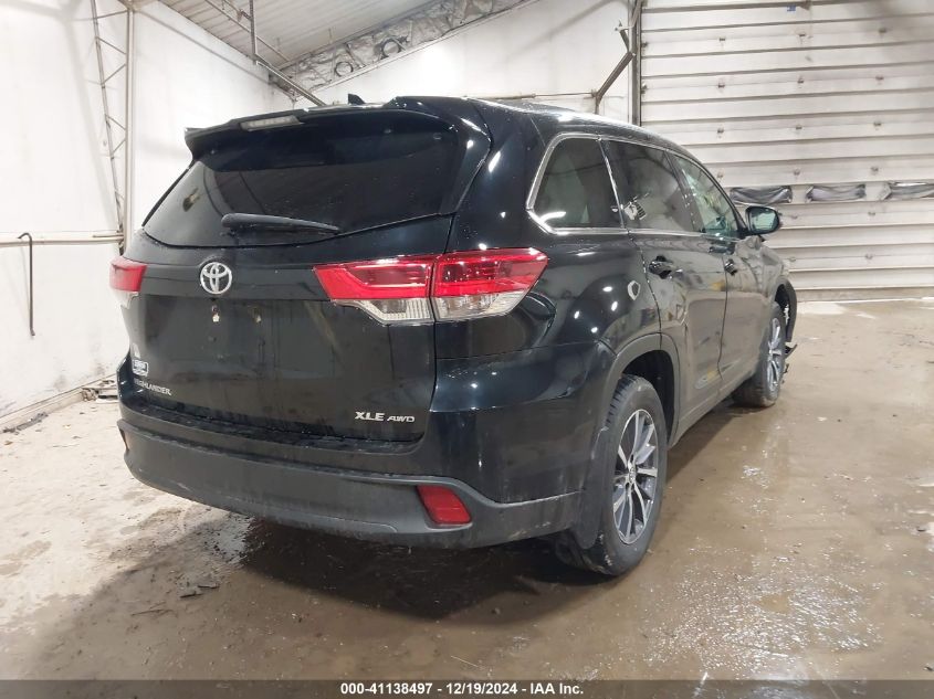 VIN 5TDJZRFH6JS909161 2018 TOYOTA HIGHLANDER no.4