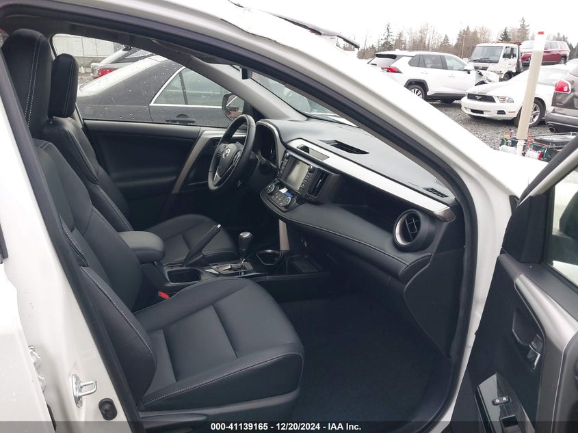 2016 TOYOTA RAV4 HYBRID LIMITED - JTMDJREV9GD008432