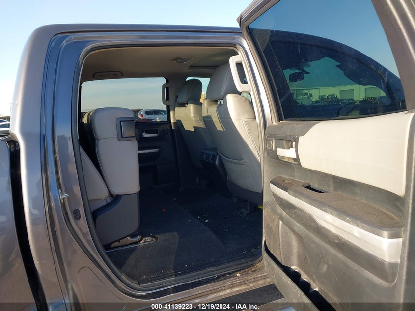 2017 TOYOTA TUNDRA VIN: 5TFFW5F17HX228733