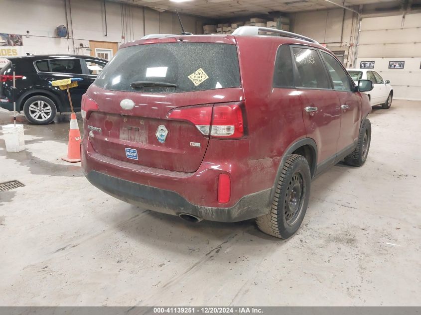 VIN 5XYKTDA67FG558960 2015 KIA Sorento, LX no.4