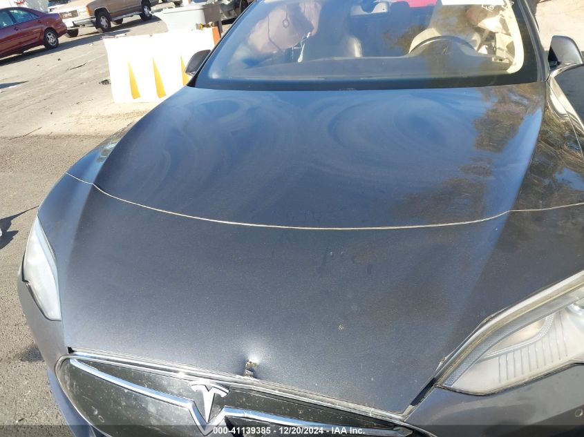 2015 Tesla Model S 70D/85D/P85D VIN: 5YJSA1E20FF110059 Lot: 41139385