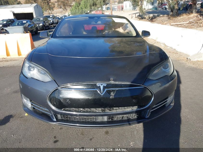 2015 Tesla Model S 70D/85D/P85D VIN: 5YJSA1E20FF110059 Lot: 41139385