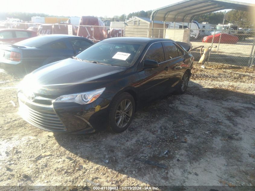 VIN 4T1BF1FK3FU025137 2015 Toyota Camry, SE no.2