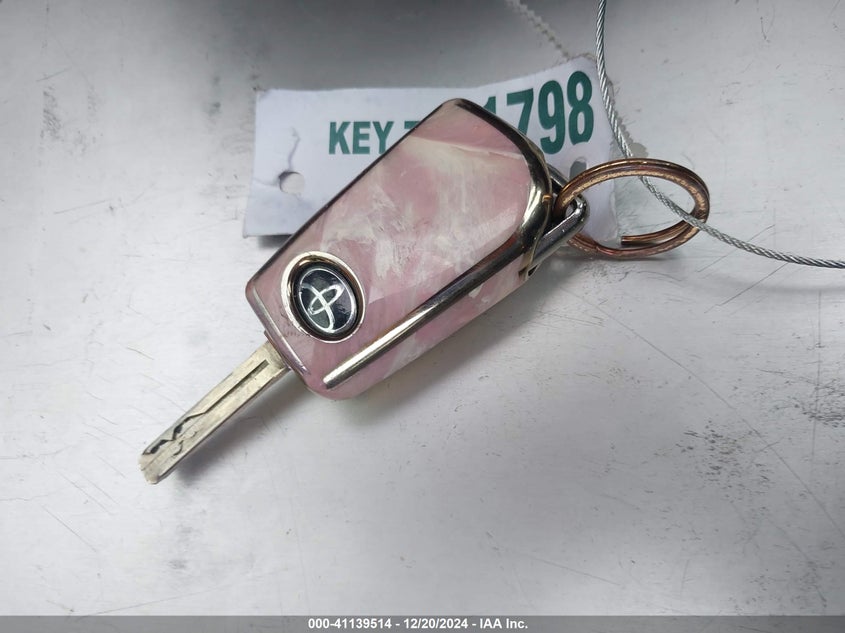 2018 TOYOTA CAMRY VIN: JTNB11HK5J3004140